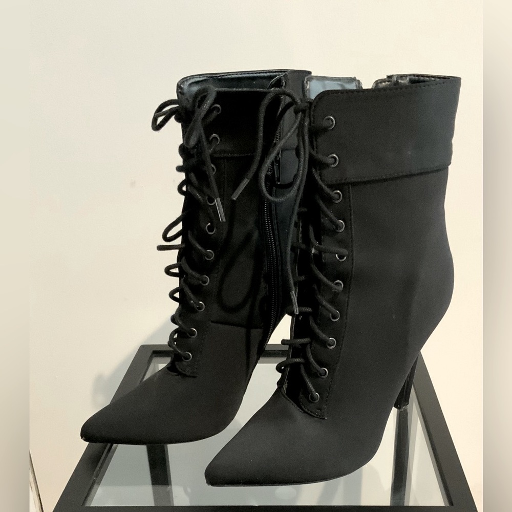 Olivia Jaymes Black Lycra Boots Size 7